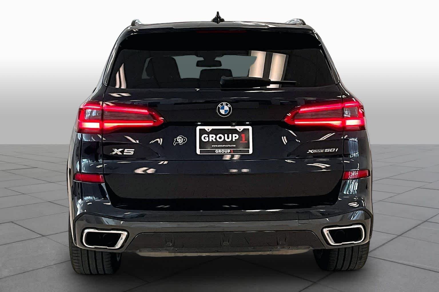Used 2019 Carbon Black Metallic BMW xDrive50i image 4