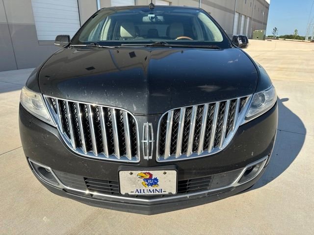 Used 2013 Black Lincoln  image 2