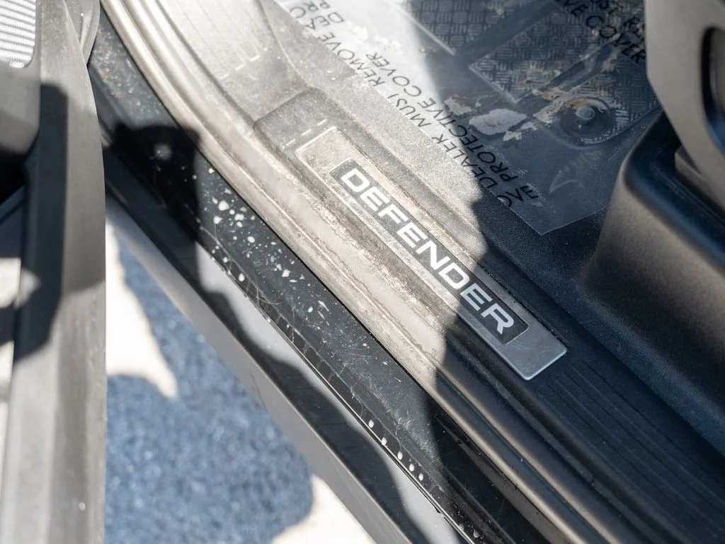 Used 2023 Black Land Rover X-Dynamic SE image 17