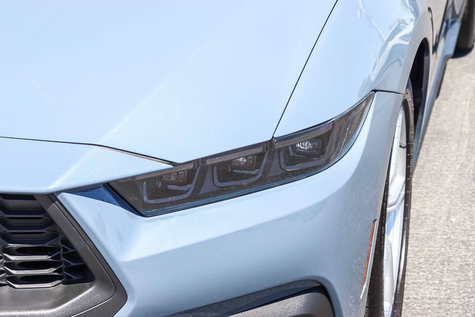 2026 Ford Mustang EcoBoost - Photo 10