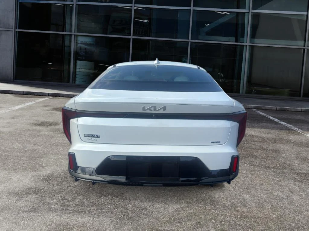 New 2026 Snow White Pearl Kia GT-Line image 6