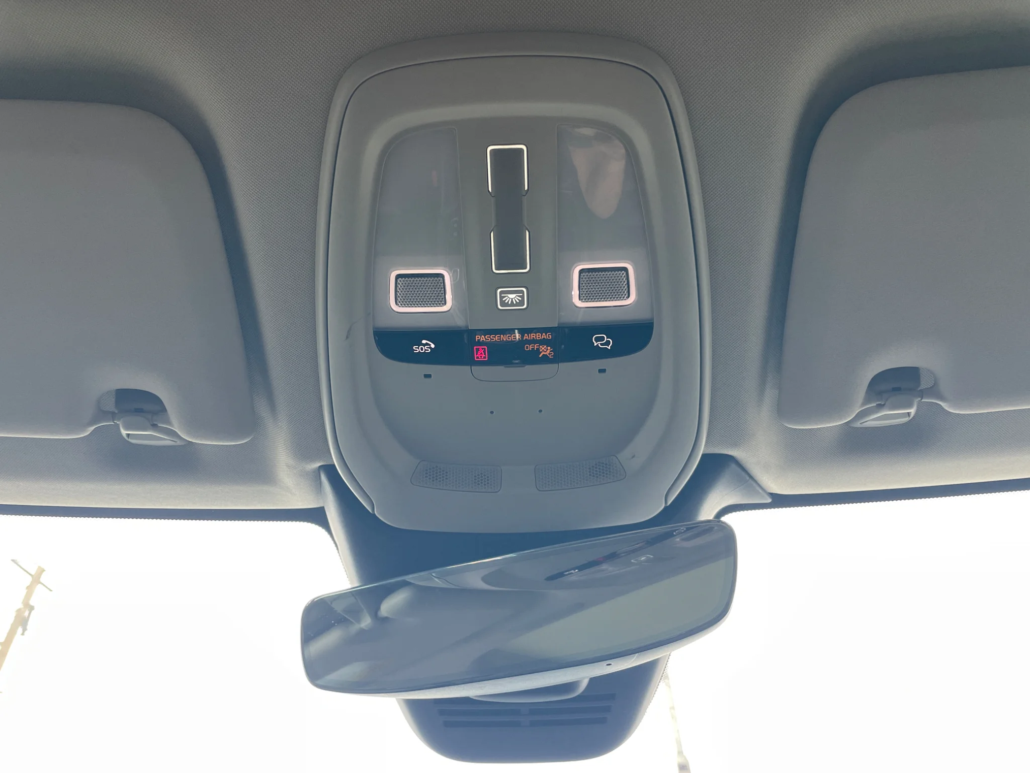 Used 2023 Thunder Grey Metallic Volvo Core Bright Theme image 19