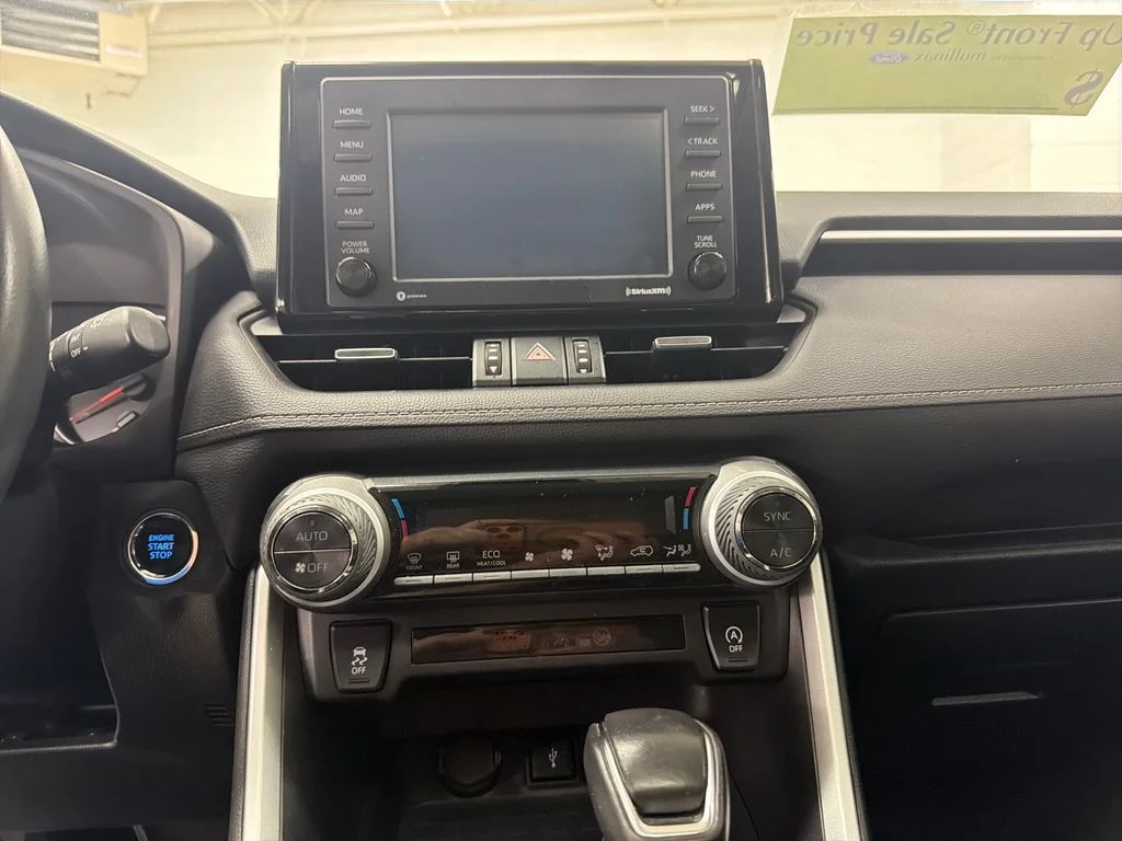 Used 2021 Gray Toyota XLE Premium image 21