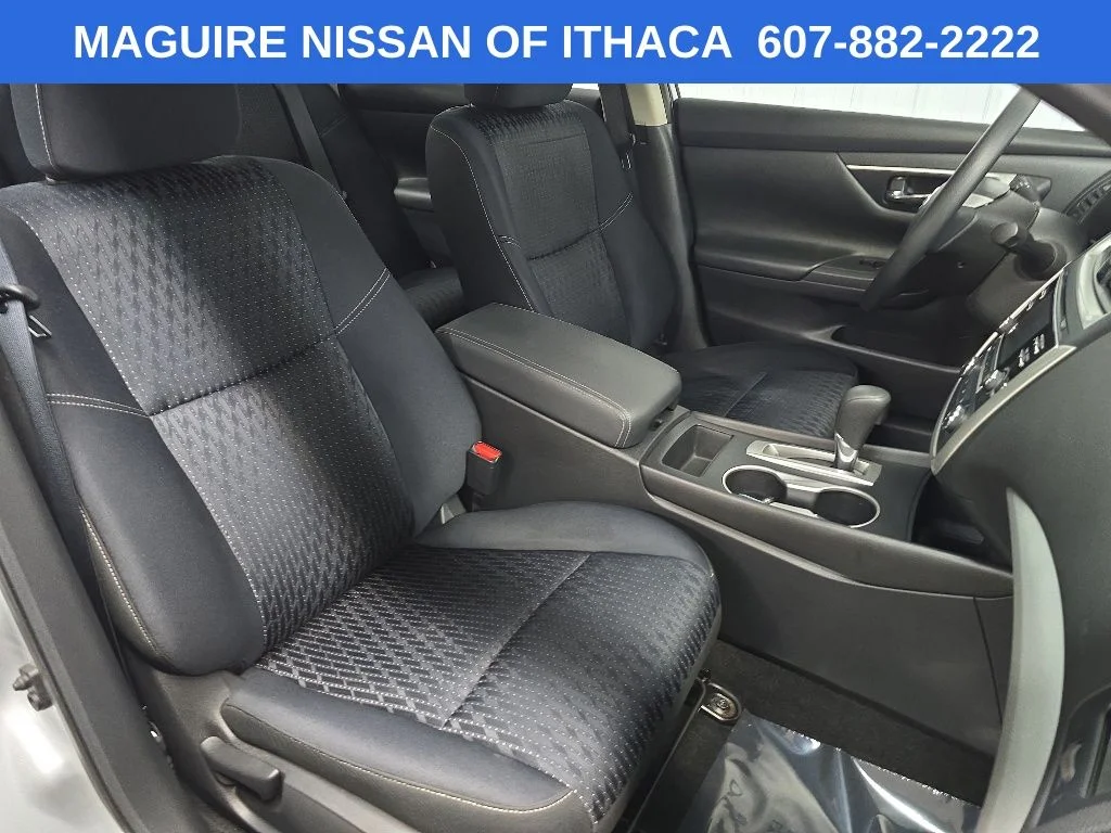 Used 2016 Silver Nissan 2.5 S image 14
