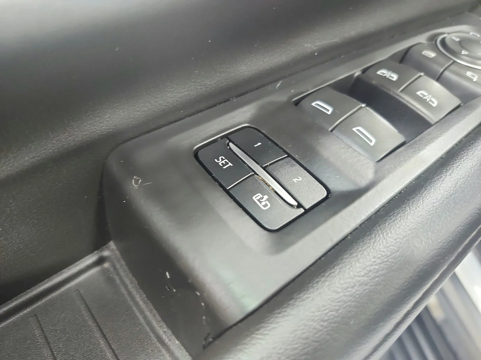 Used 2021 White Chevrolet High Country image 21