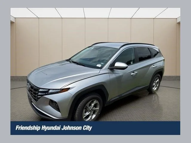 Used 2024 Silver Hyundai SEL image 1