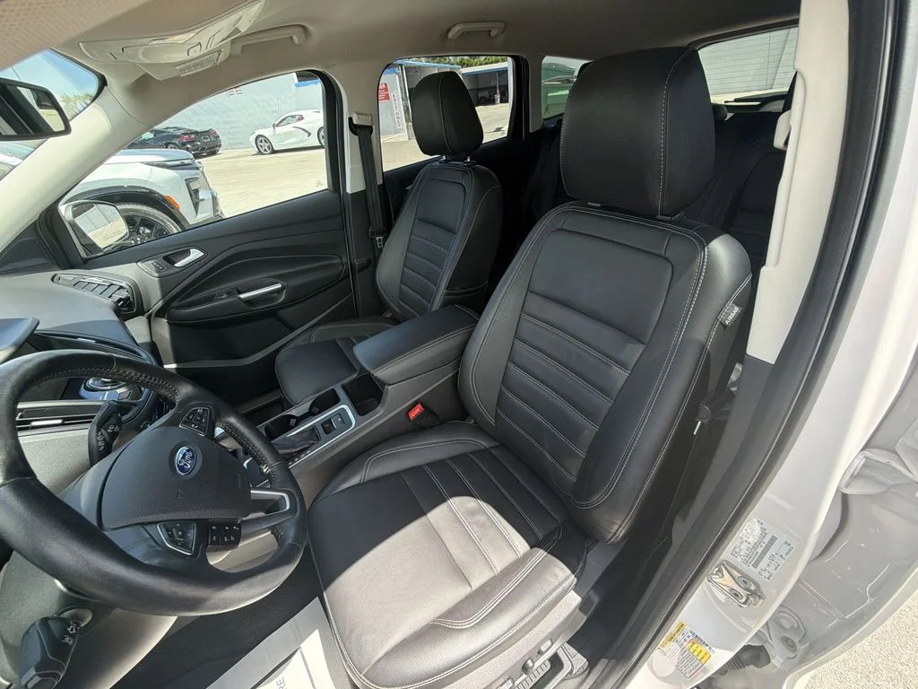 Used 2017 White Ford Titanium image 26