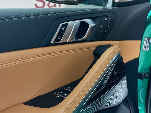 New 2027 Green Metallic BMW M60i image 18
