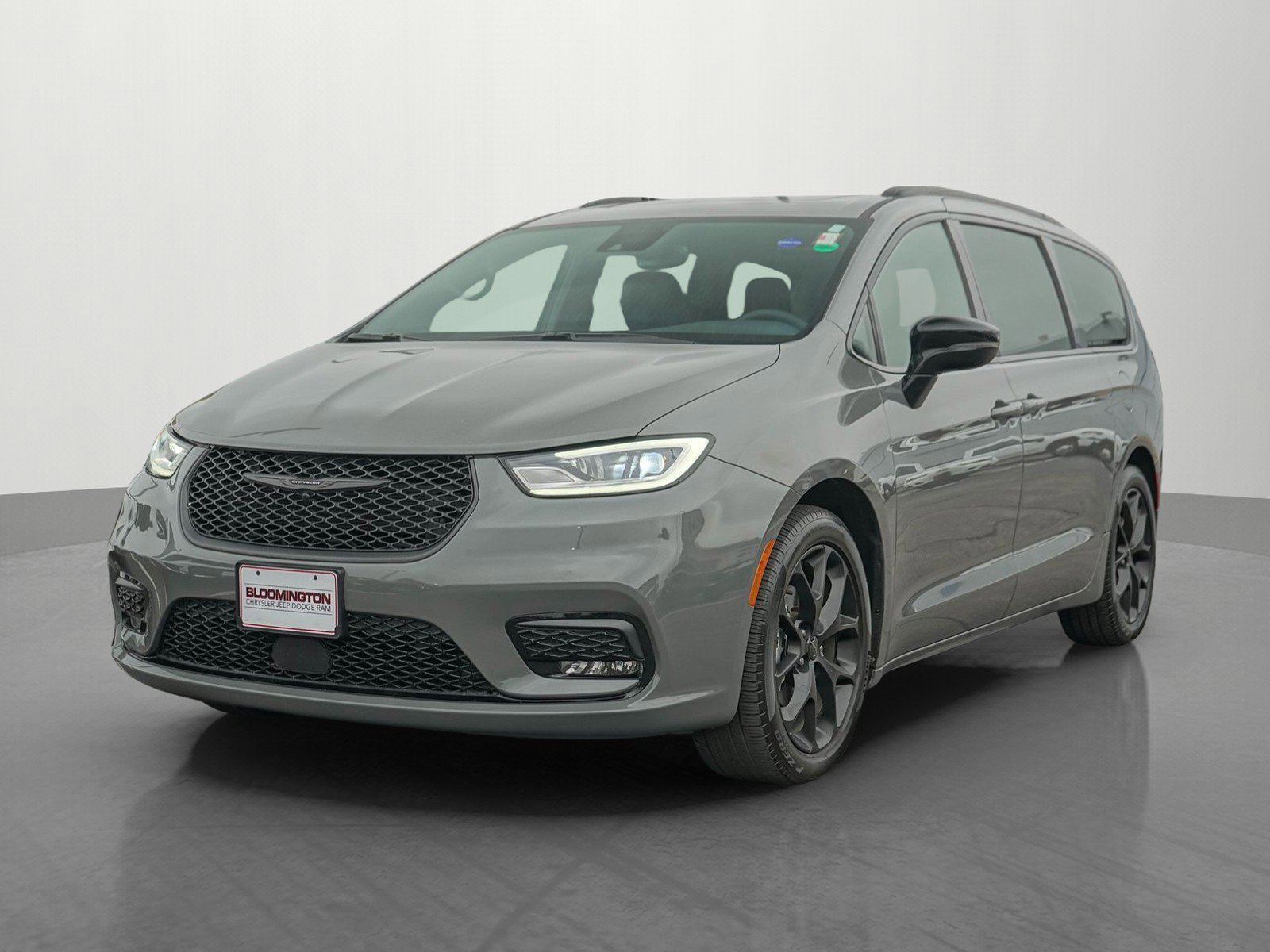 2025 Chrysler Pacifica Limited photo 2