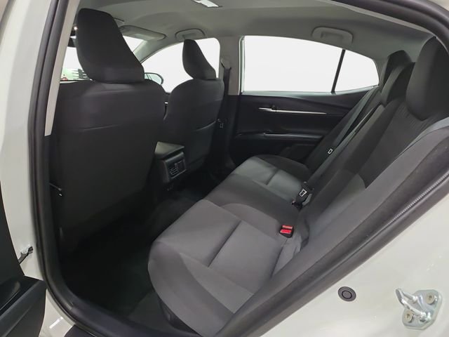 2025 Toyota Camry LE - Photo 10