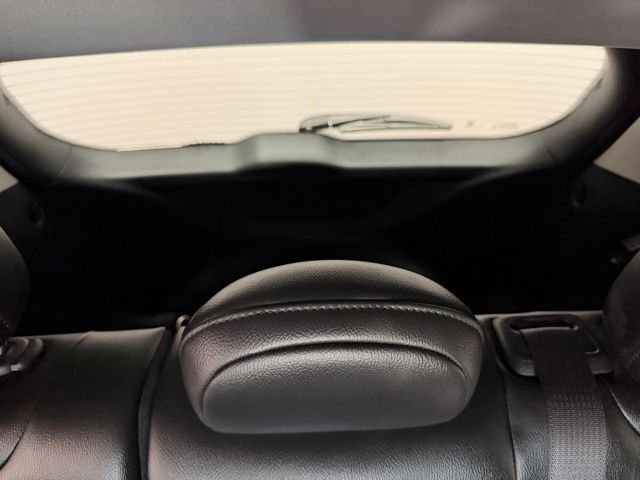 Used 2022 Velvet Jeep Latitude image 21