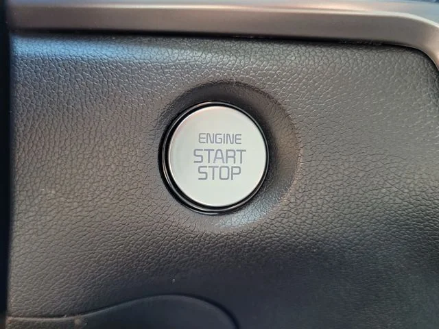 New 2026 Glacial White Pearl Kia LX image 27