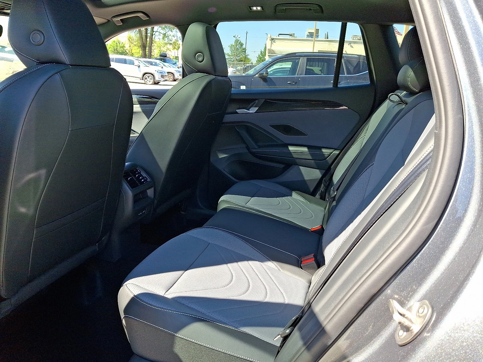 New 2026 Platinum Gray Metallic Volkswagen SE R-Line Black image 8