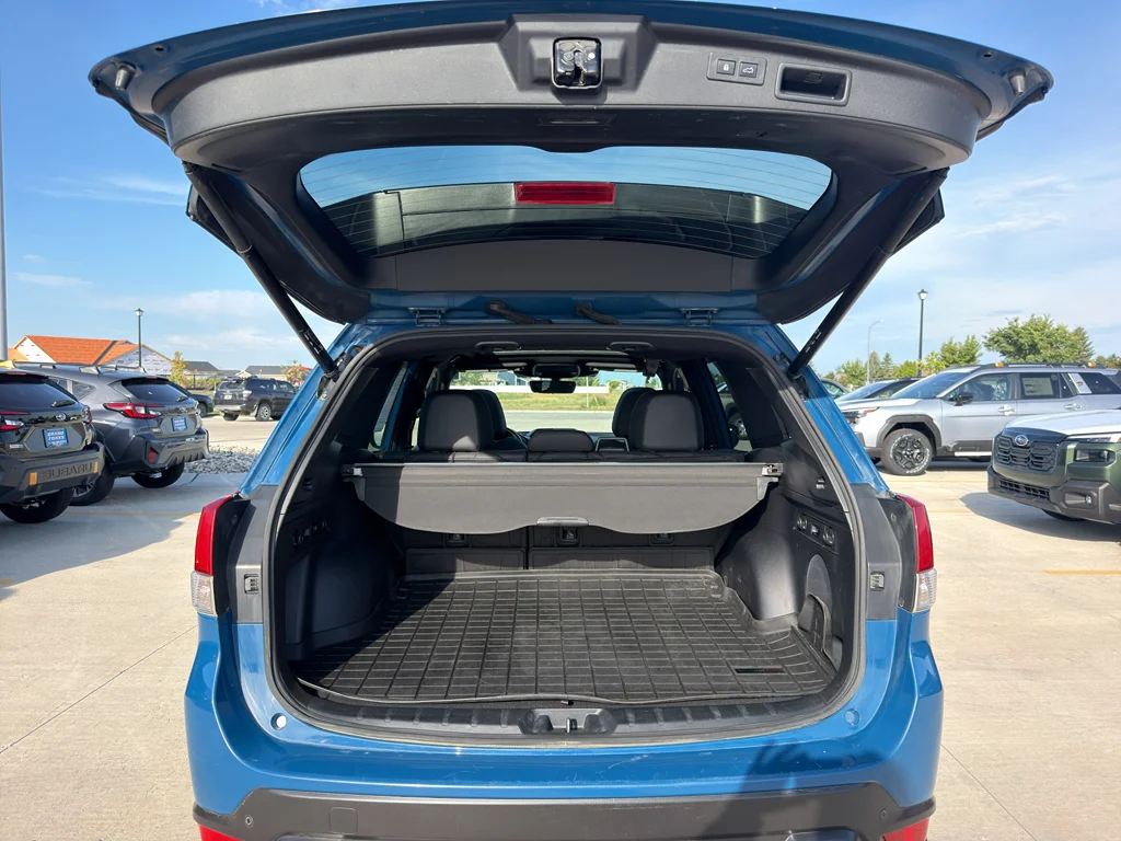 Used 2022 Geyser Blue Subaru Wilderness image 7