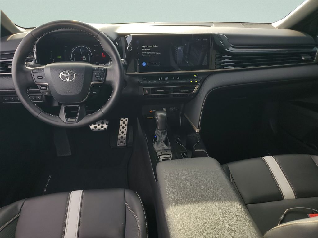 Used 2025  Toyota SE image 11
