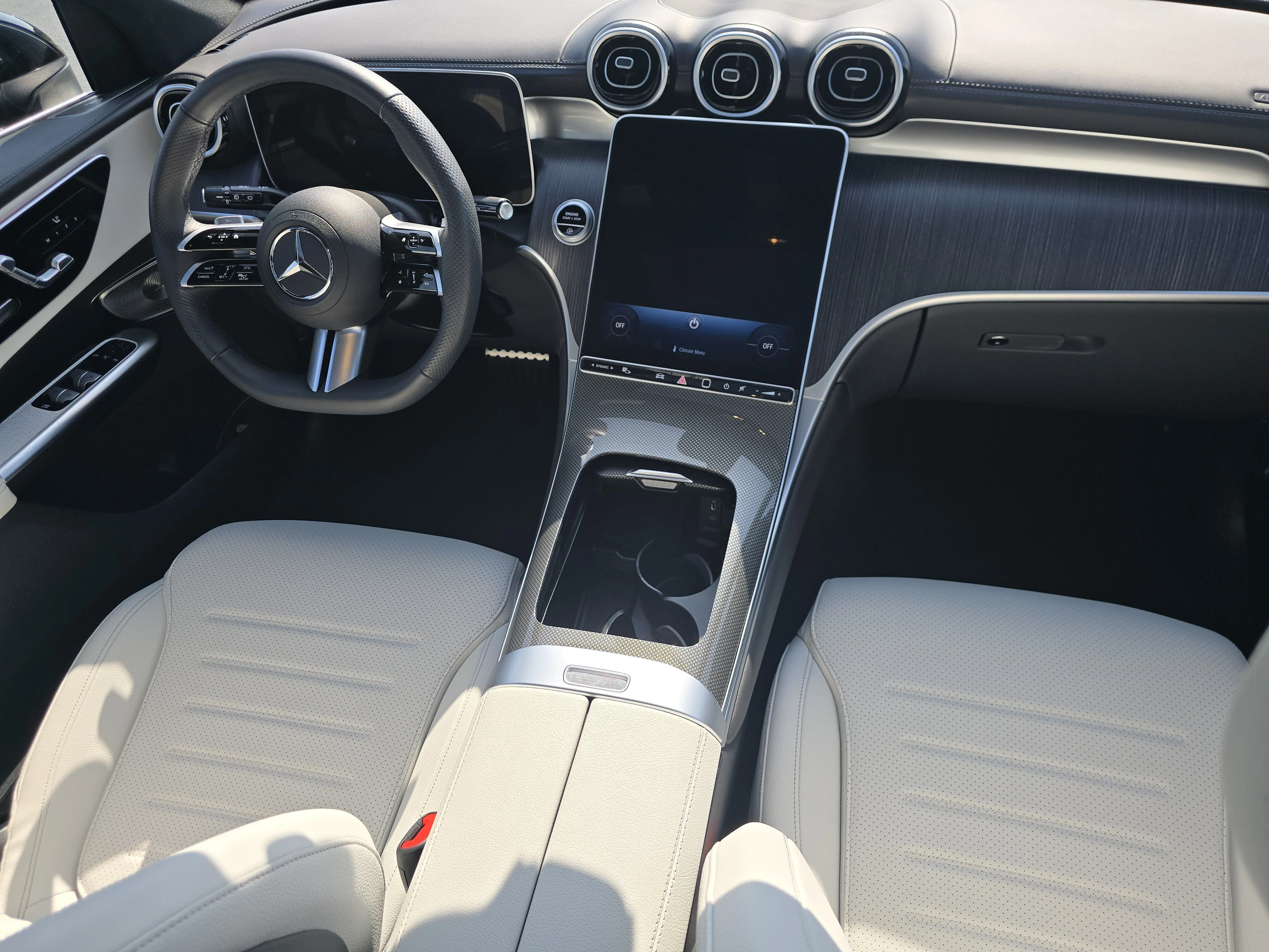 Used 2024 Black Mercedes-Benz GLC 300 image 20