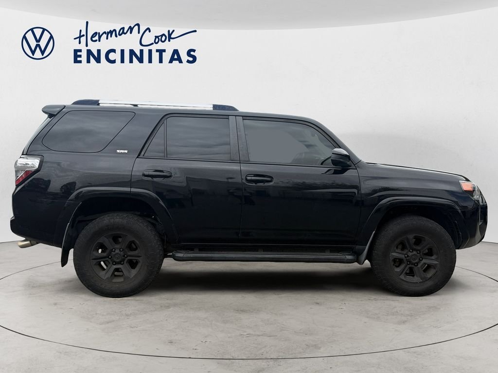 Used 2019 Midnight Black Metallic Toyota SR5 image 6