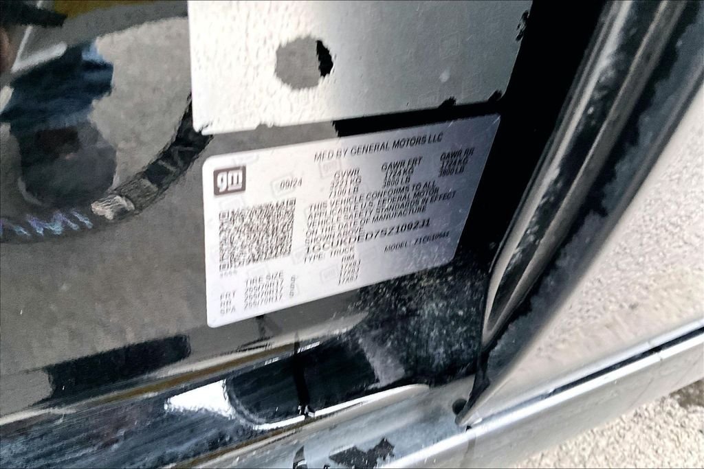 2025 Chevrolet Silverado 1500 LT - Photo 36