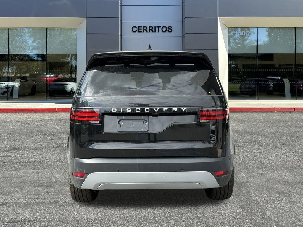 Certified Used 2025  Land Rover S image 7