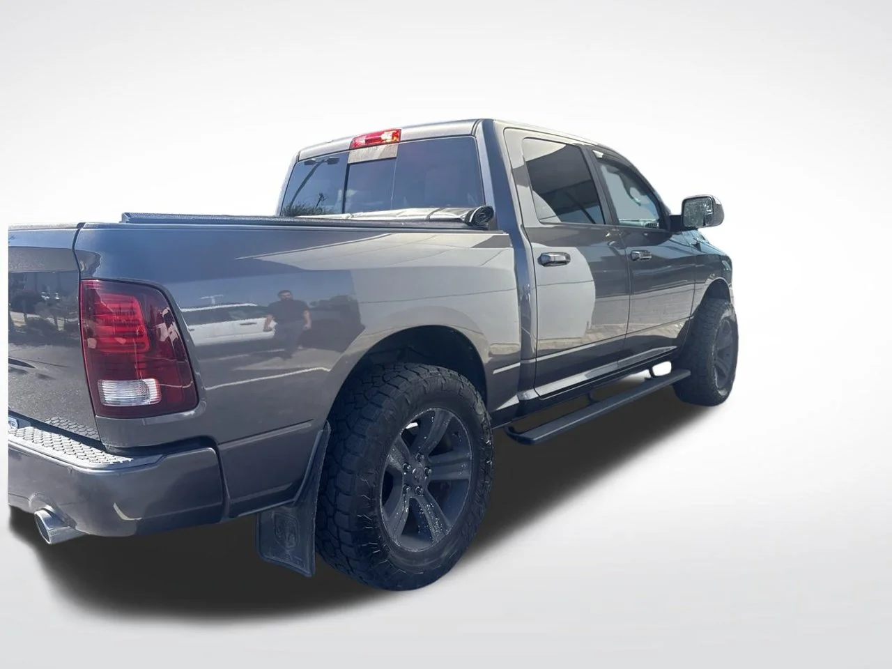 Used 2015 Gray Ram Sport image 10