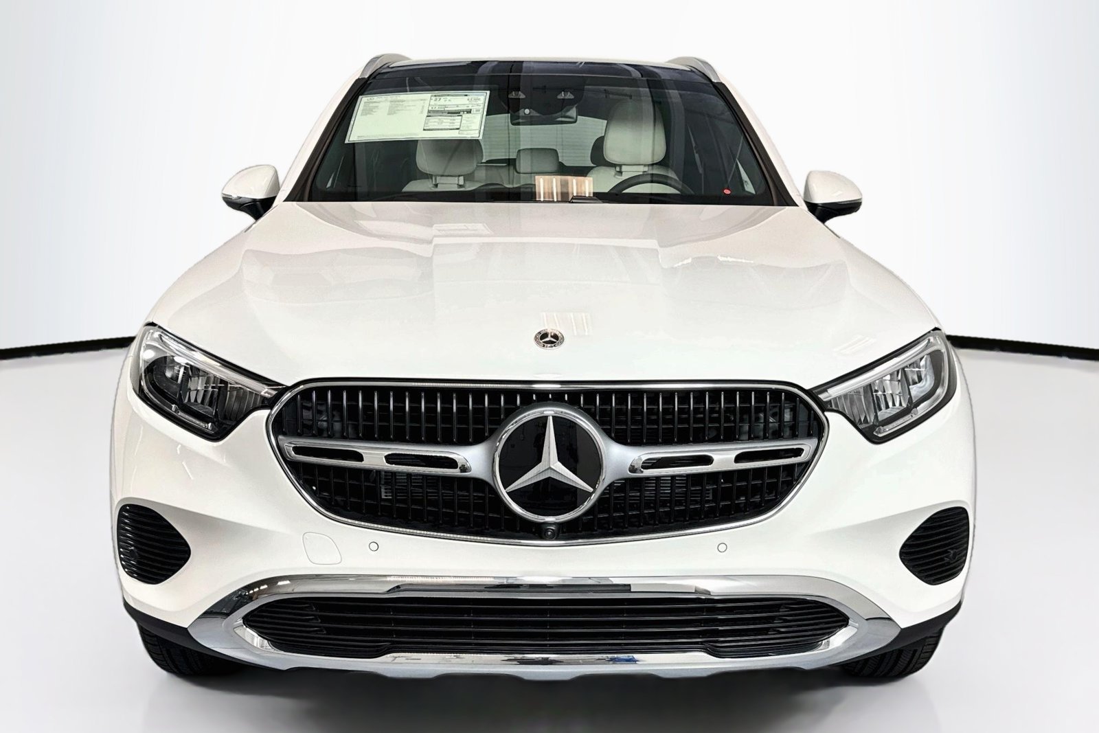 New 2026 Polar White Mercedes-Benz GLC 300 image 2