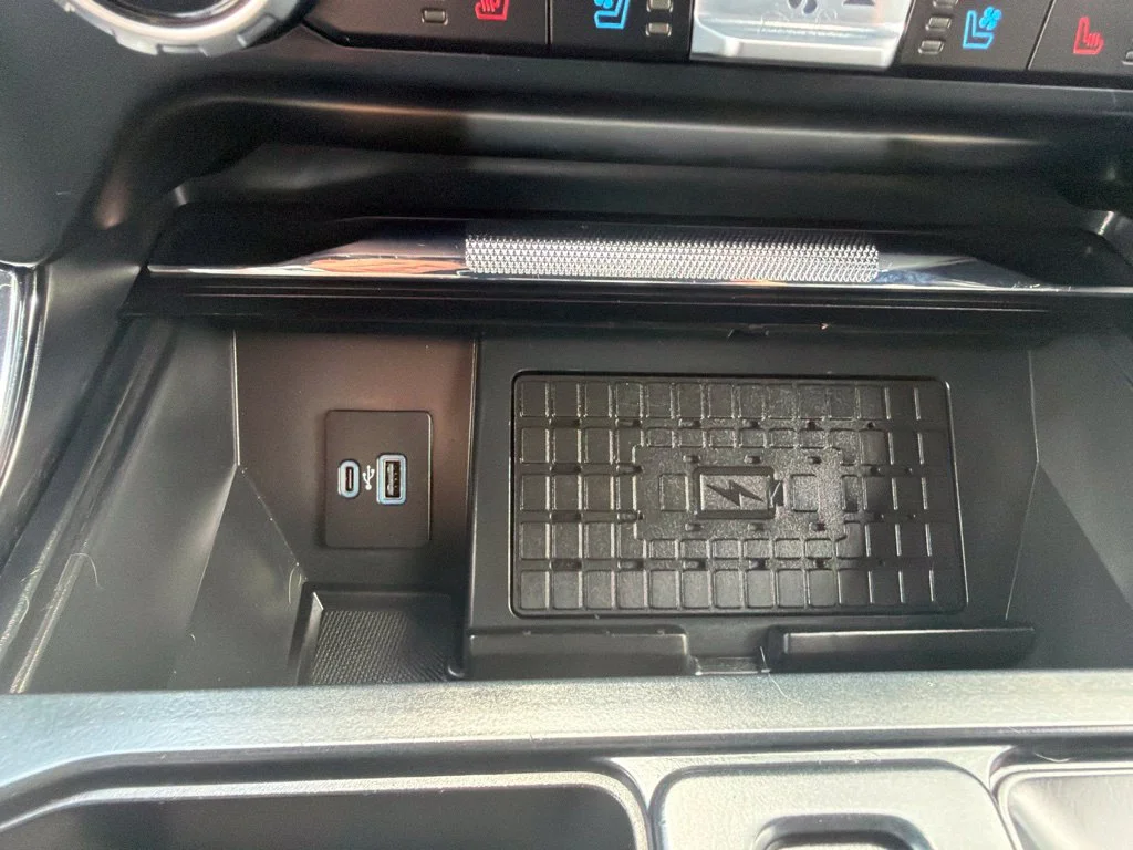 Used 2023 Carbonized Gray Metallic Ford Lariat image 19