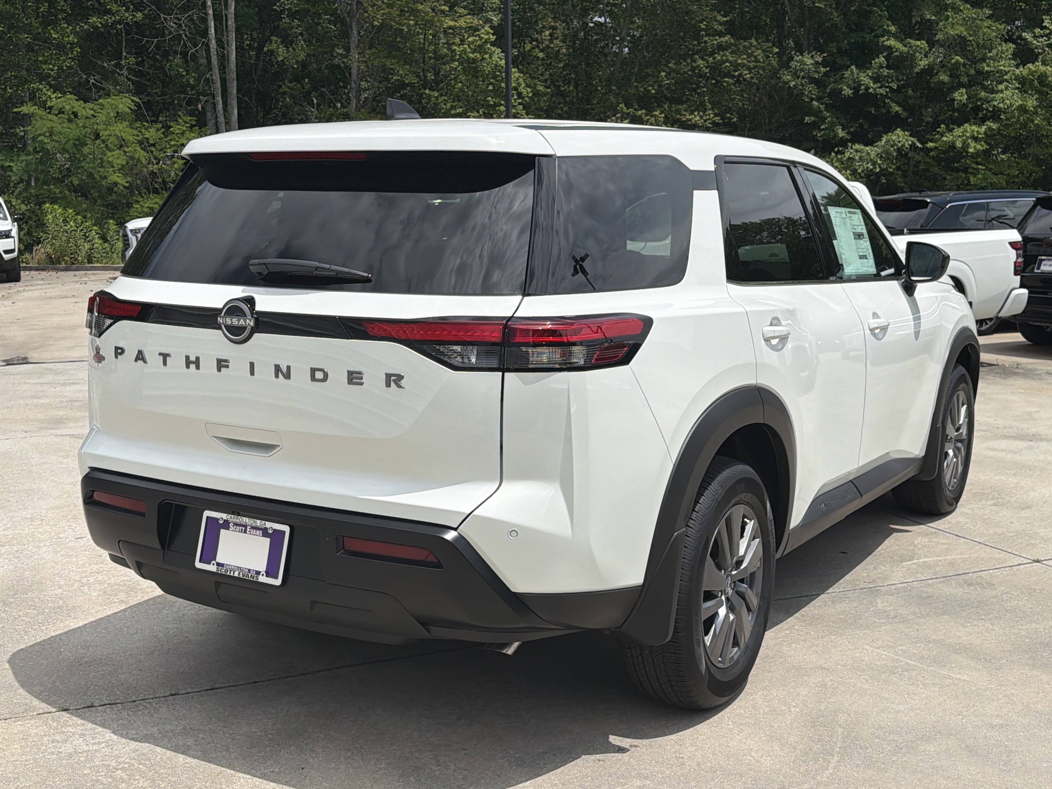 2026 Nissan Pathfinder S - Photo 8