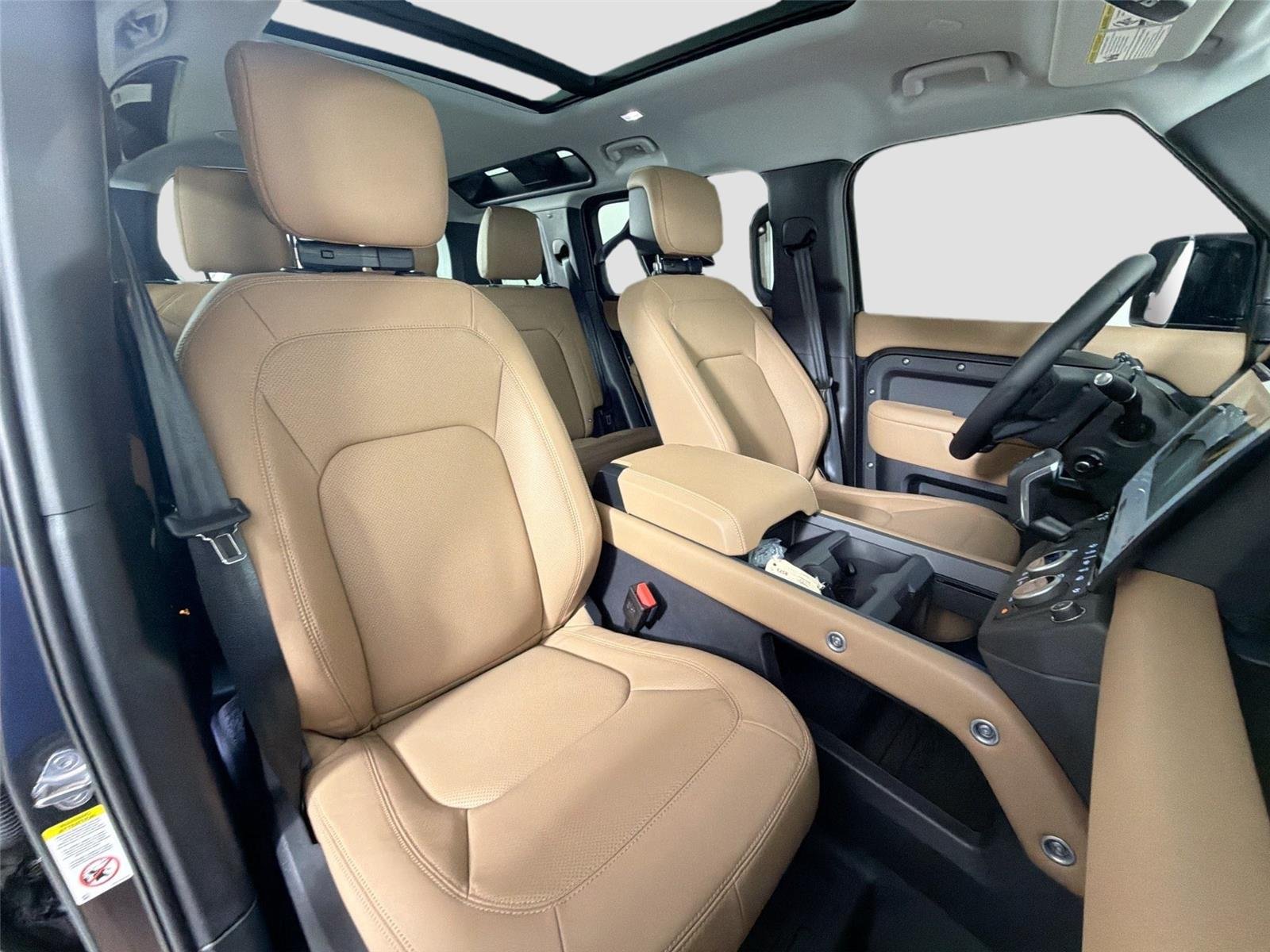 New 2026 CARPATHIAN GREY Land Rover X-Dynamic SE image 26