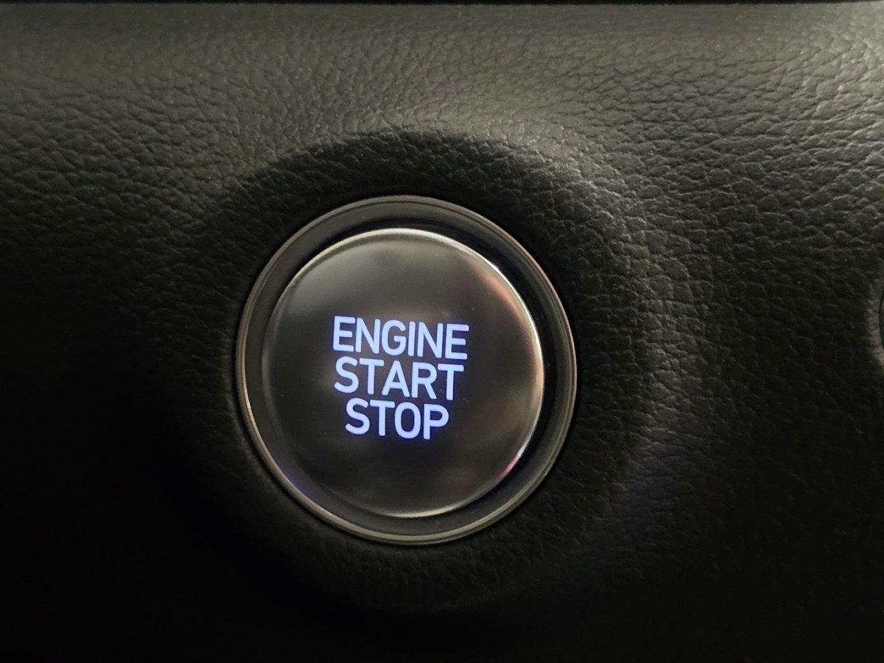 Used 2023 Gray Hyundai SEL image 30