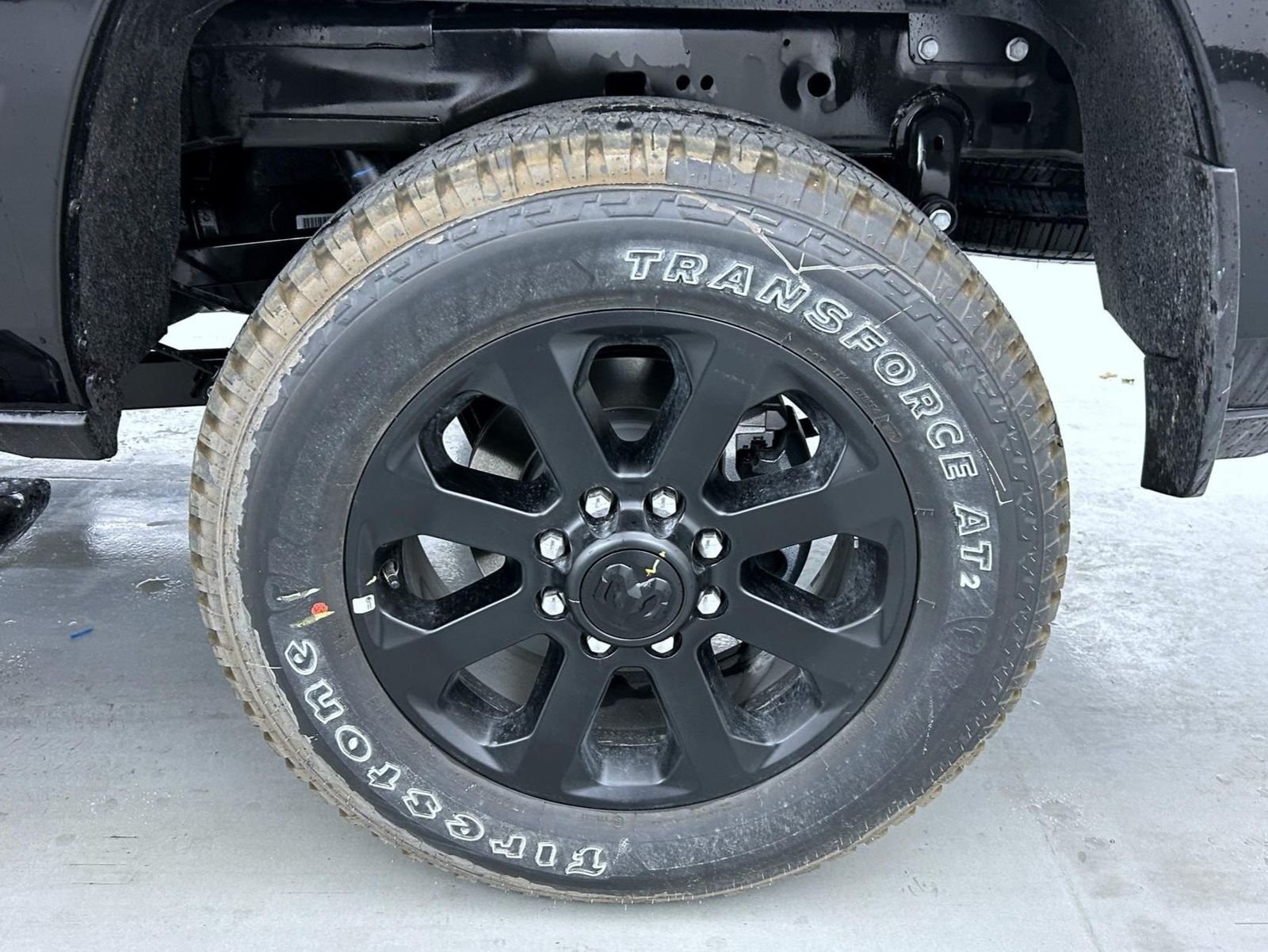 New 2026 Diamond Black Crystal Pearl-Coat Exterior Paint RAM Laramie image 22