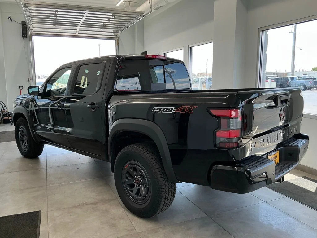 Used 2023 Black Nissan PRO-4X image 5