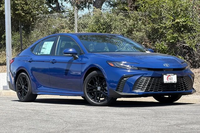 New 2026 Reservoir Blue Toyota  SE image 2