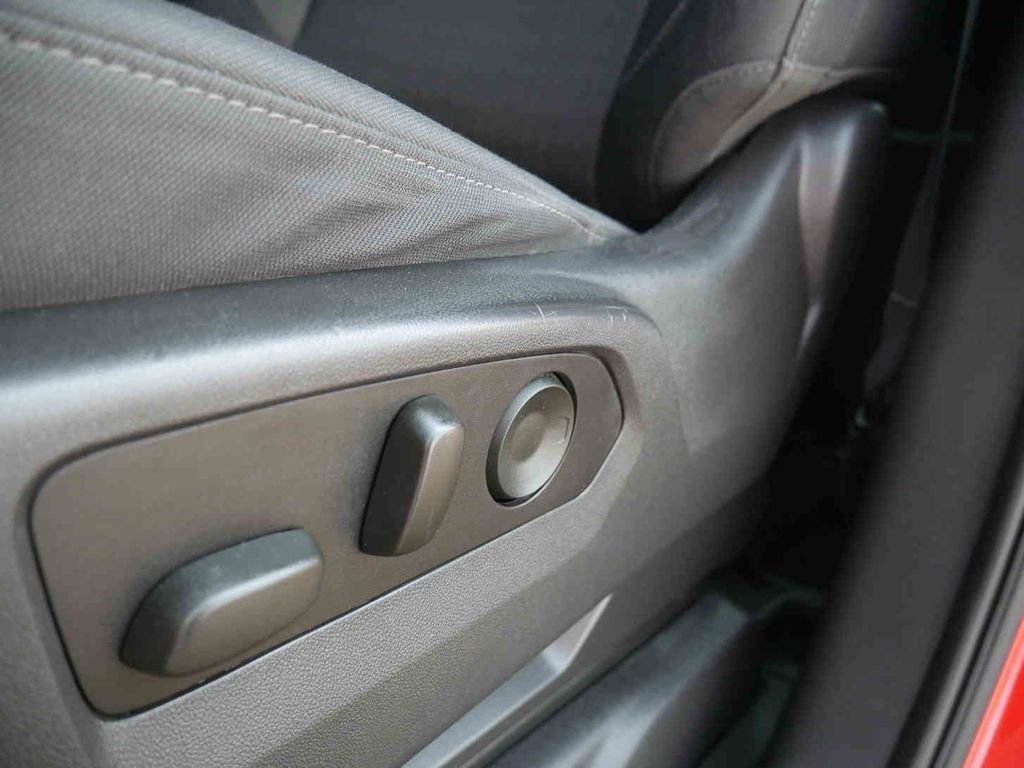 Used 2025 Red GMC Elevation image 33