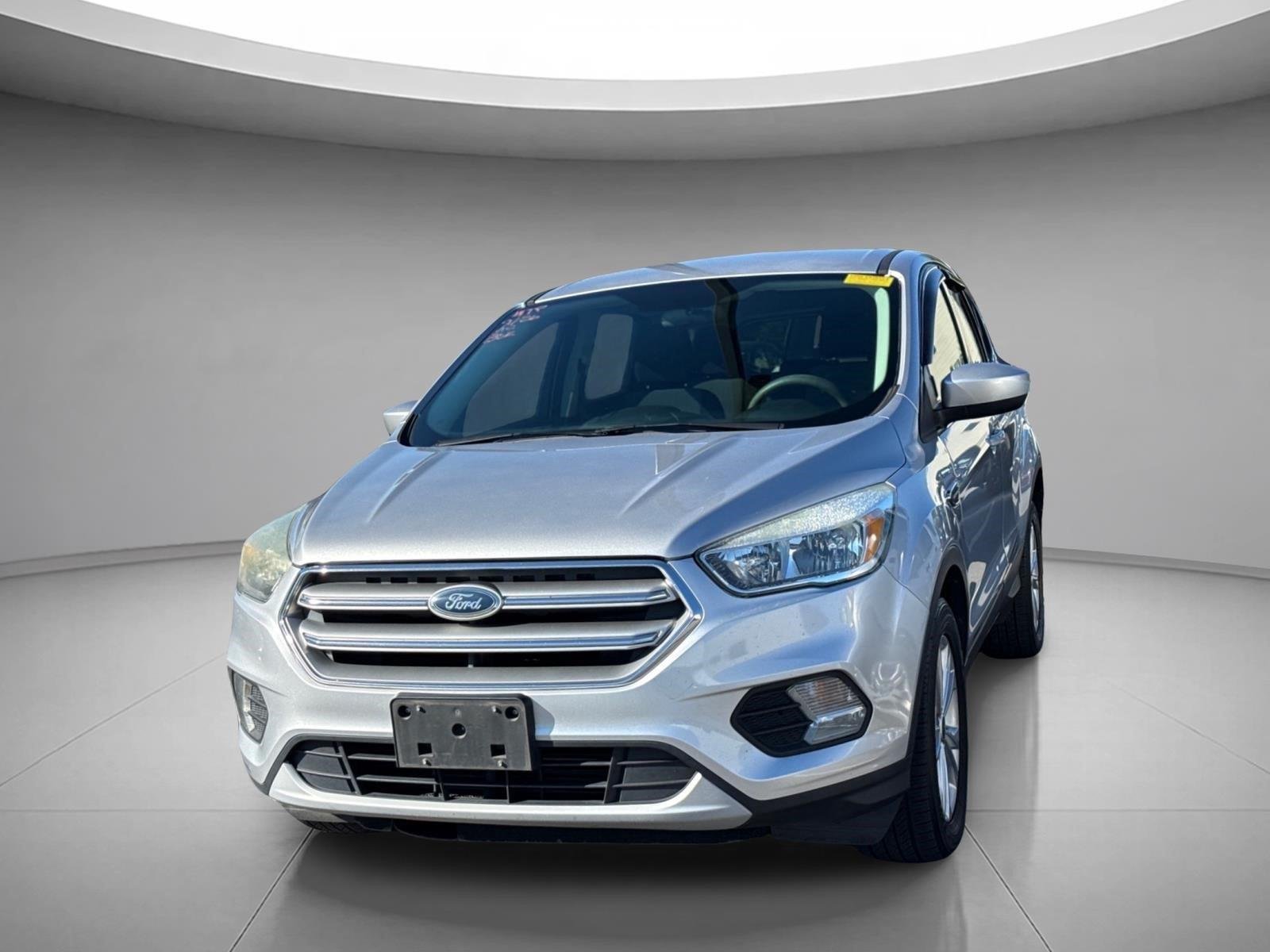 Used 2017 Ingot Silver Ford SE image 25