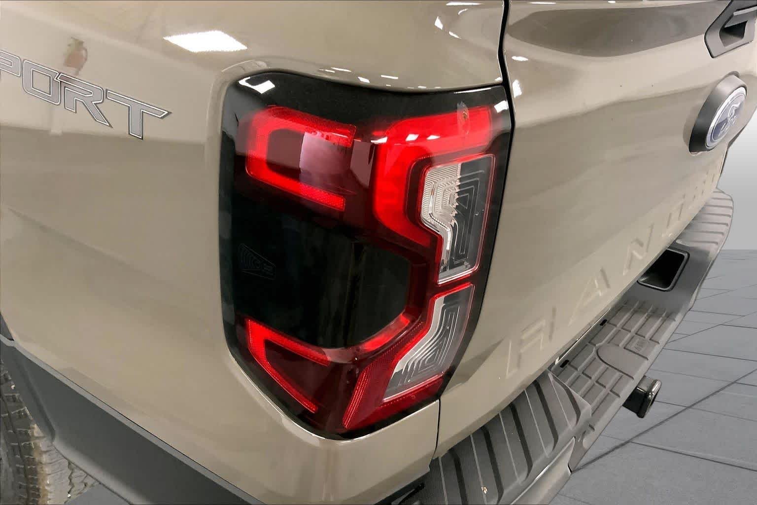 New 2026 Marsh Gray Ford XLT image 14