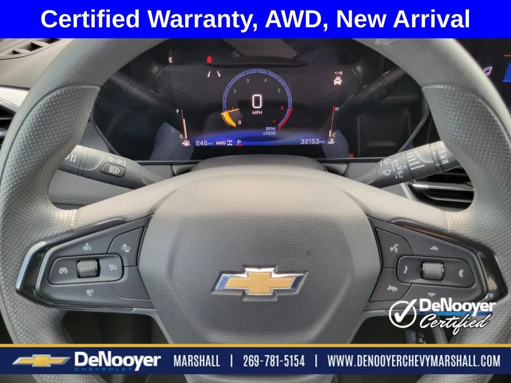 Used 2025 Crimson Metallic Chevrolet LT image 10