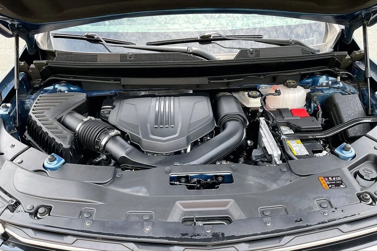 Used 2025 Blue Chevrolet LT image 38