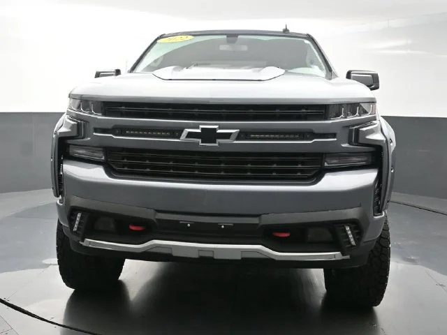 Used 2022 Gray Chevrolet RST image 2