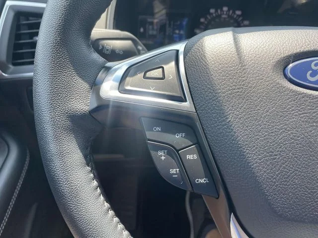 2024 Ford Edge Titanium - Photo 32