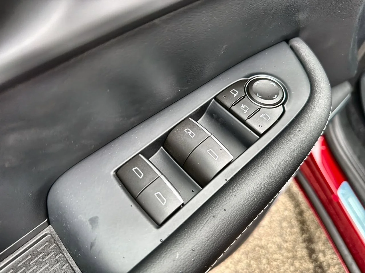 New 2026 Cherry Red Tintcoat Buick Avenir image 19