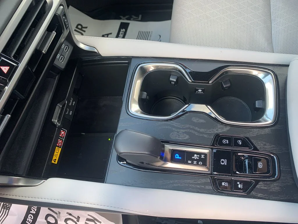 Used 2024 White Lexus 350 Premium Plus image 23
