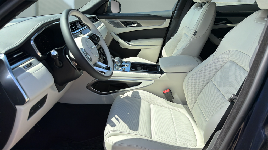 2026 Jaguar F-Pace R-Dynamic S - Photo 14