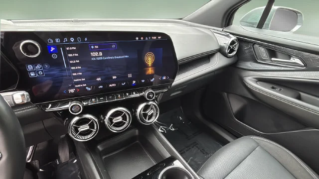 Used 2024 Gray Chevrolet LT image 24