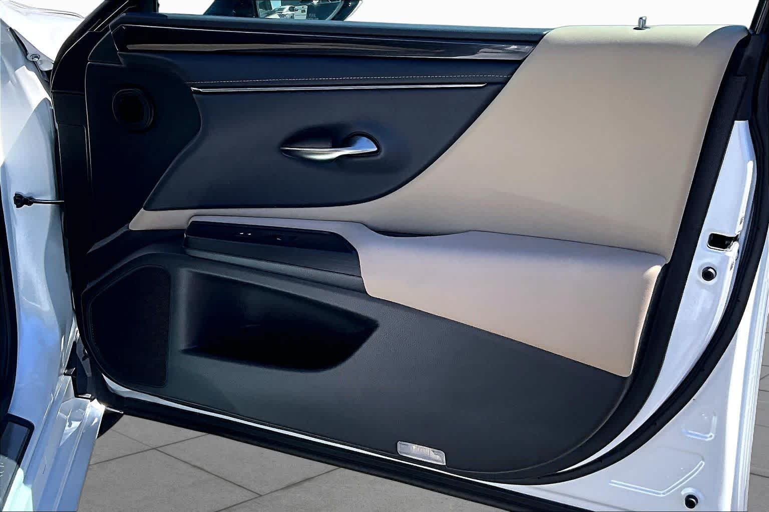 Certified Used 2021 Eminent White Pearl Lexus  image 22