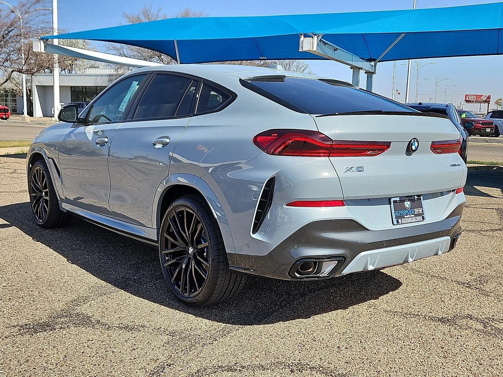 New 2026 Brooklyn Grey M BMW xDrive40i All-Wheel Drive Sports Activity image 2