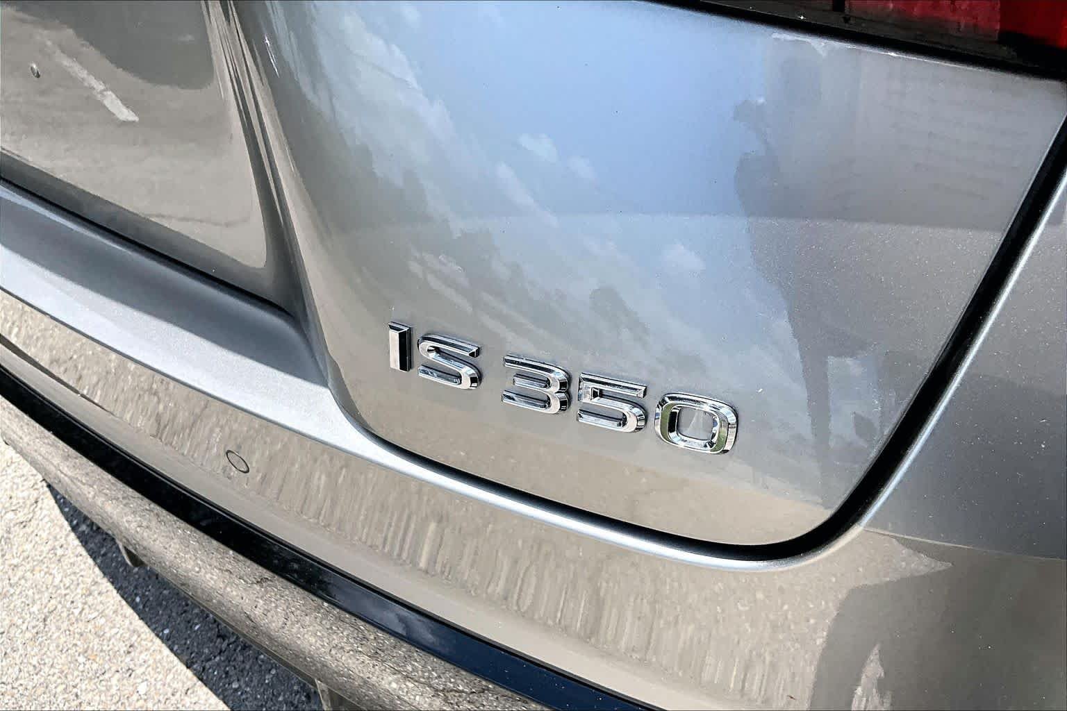 Used 2023 Atomic Silver Lexus F SPORT image 10