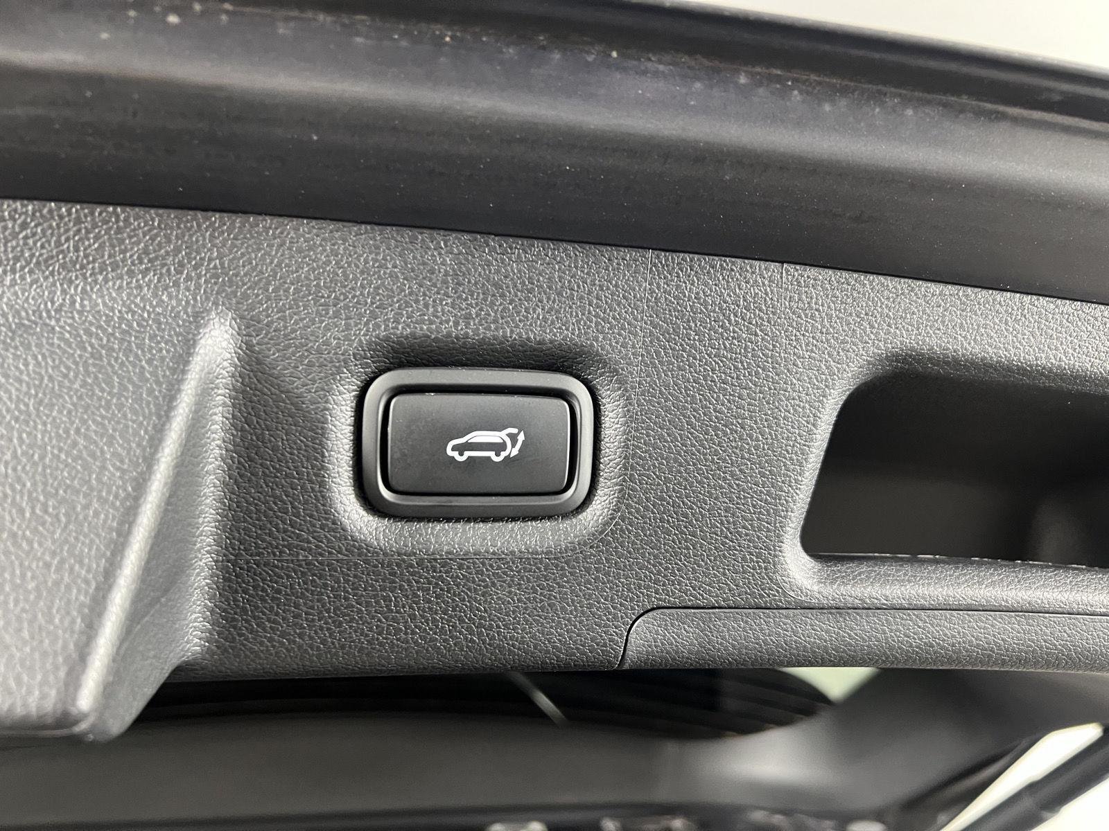 Used 2023 Portofino Gray Hyundai SEL image 8