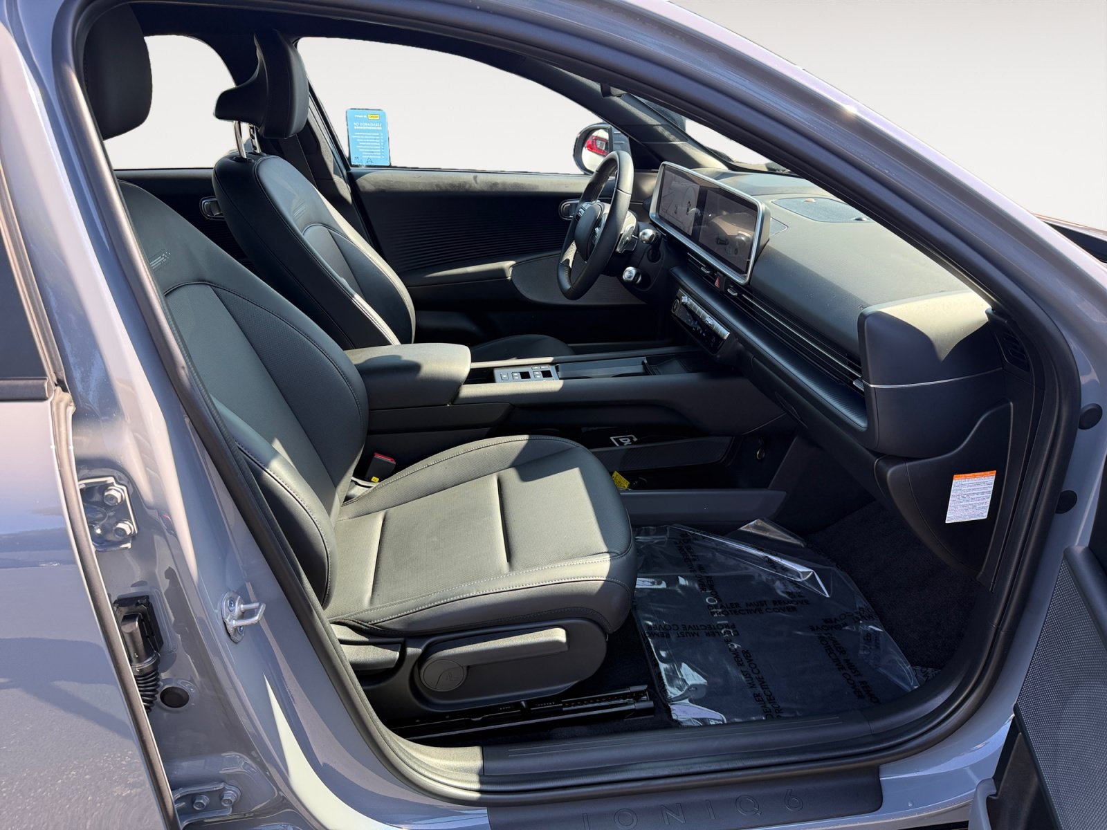 Certified Used 2024 Blue Hyundai SEL image 19