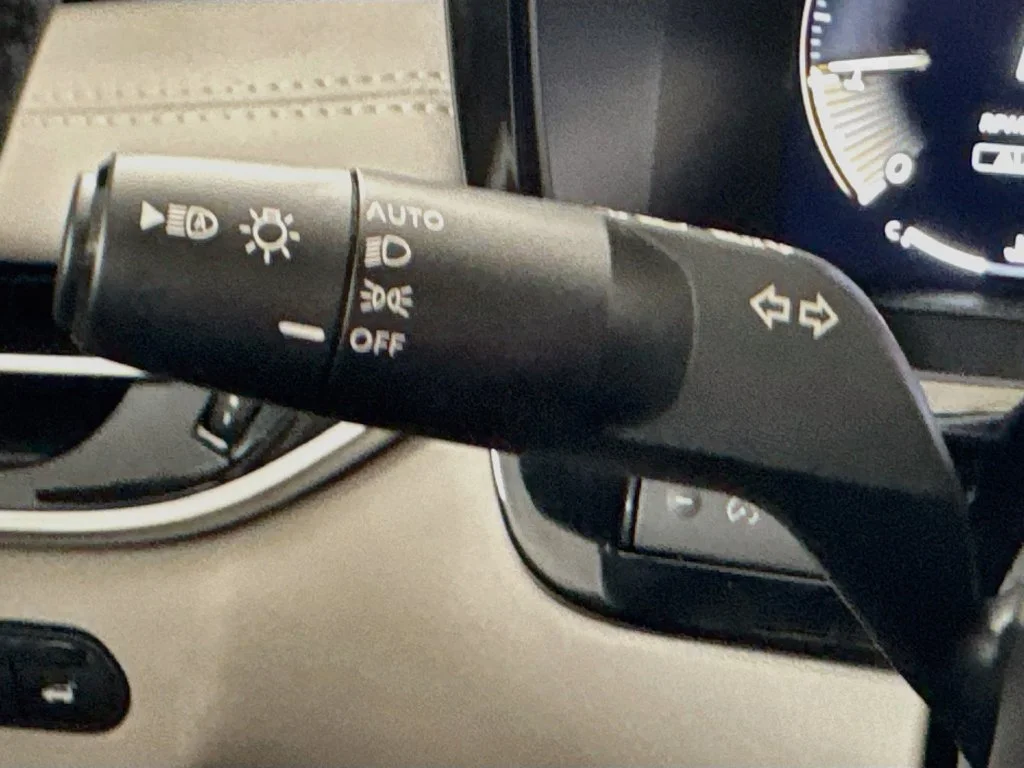 Certified Used 2027 Green INFINITI LUXE image 15