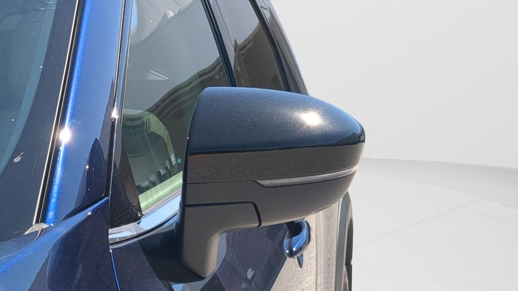 New 2026 Deep Ocean Blue Pearl Nissan SL image 26